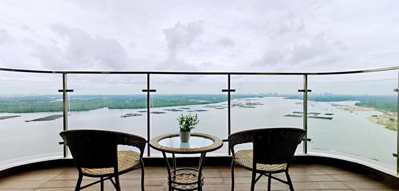 Апартаменти Superb Seaview Royal Strand Danga Bay Country Garden Джохор-Бару Екстер'єр фото